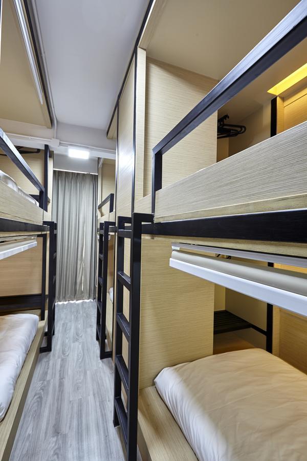 Le Bonheur Poshtel Hostel Банкок Екстериор снимка